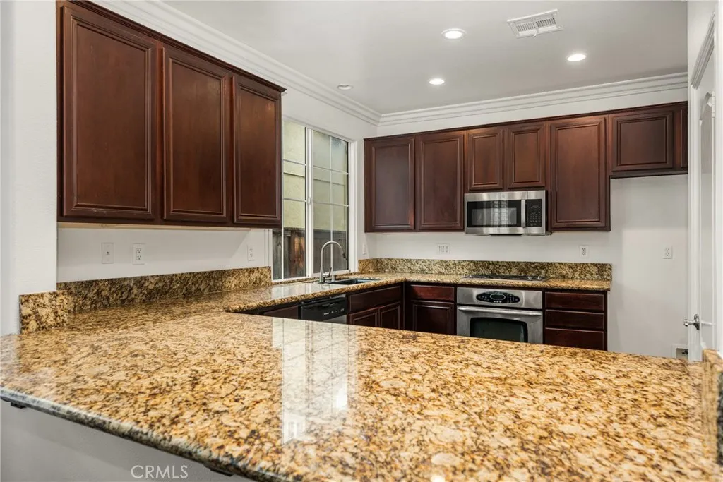 31579 Mendocino Court, Temecula, California 92592 home-pic-15