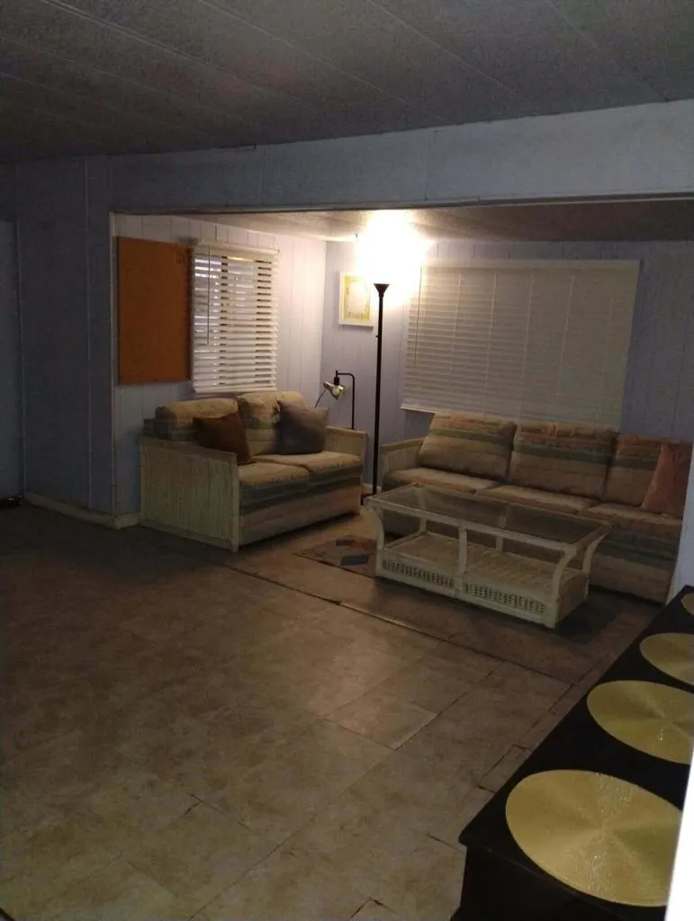 134 living rm