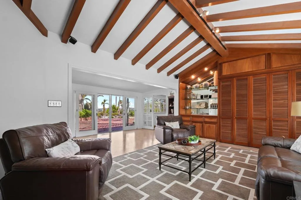 415 Carvalos Drive, Chula Vista, California 91910 home-pic-7