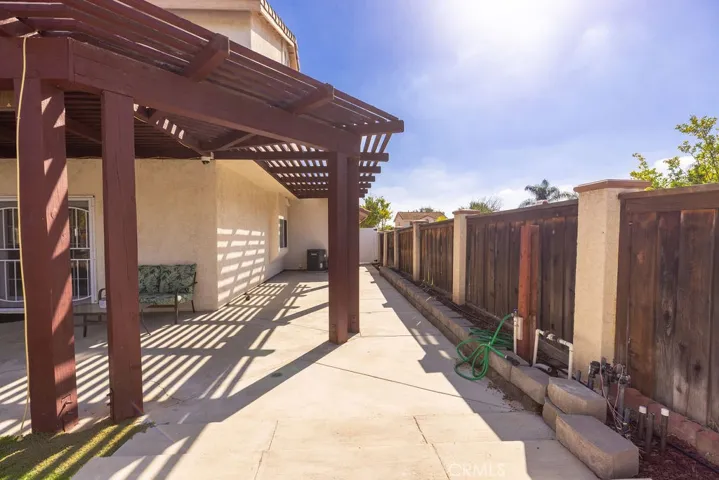39779 Oak Cliff Drive, Temecula, California 92591