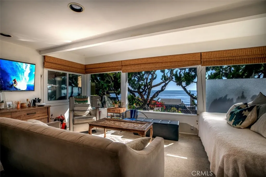 709 Gaviota Drive, Laguna Beach, California 92651 home-pic-11