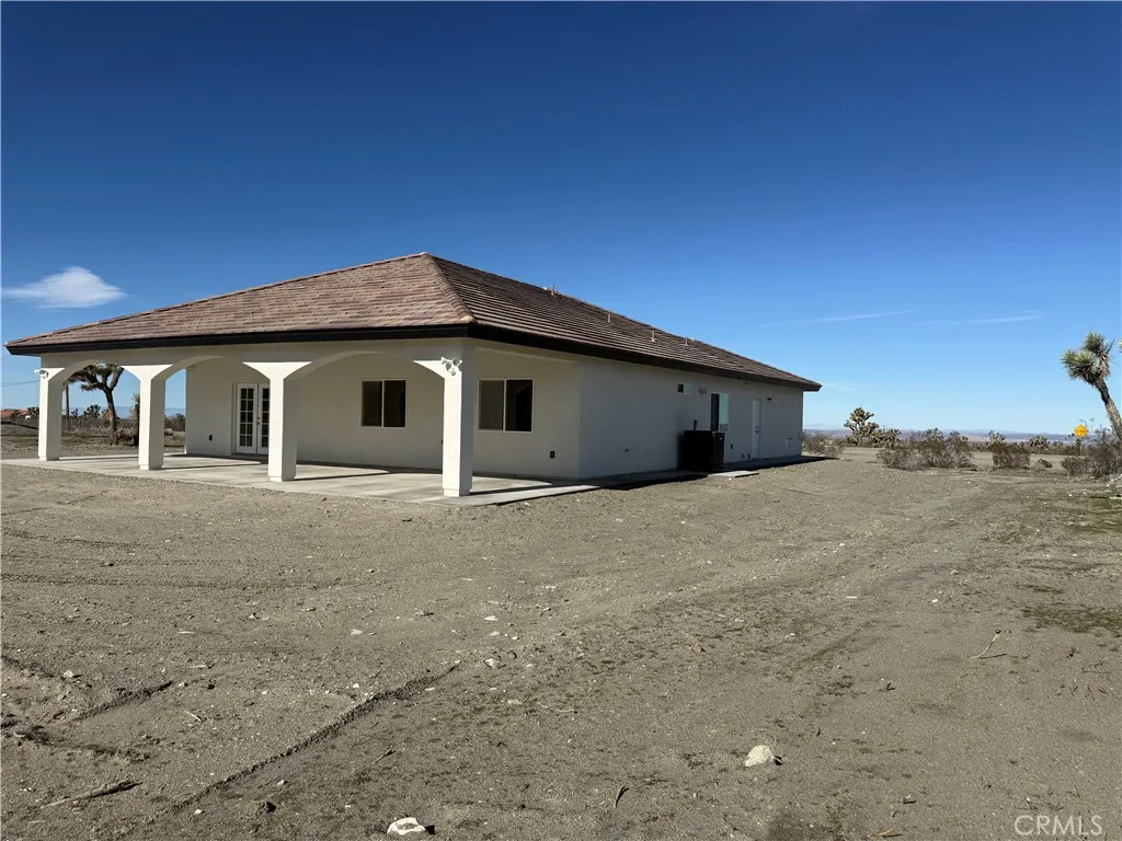 2115 Seville, Pinon Hills, California 92372 home-pic-8