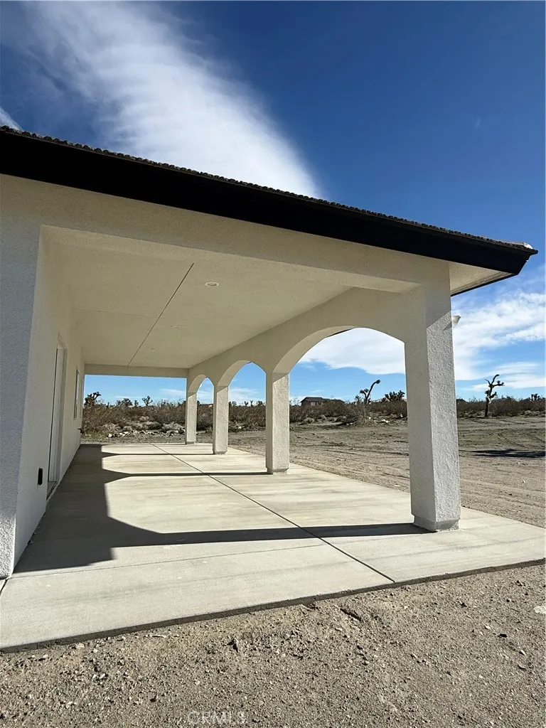 2115 Seville, Pinon Hills, California 92372 home-pic-10