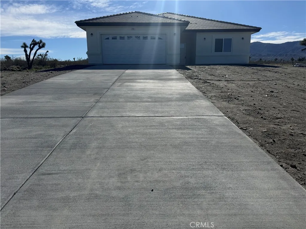 2115 Seville, Pinon Hills, California 92372 home-pic-1
