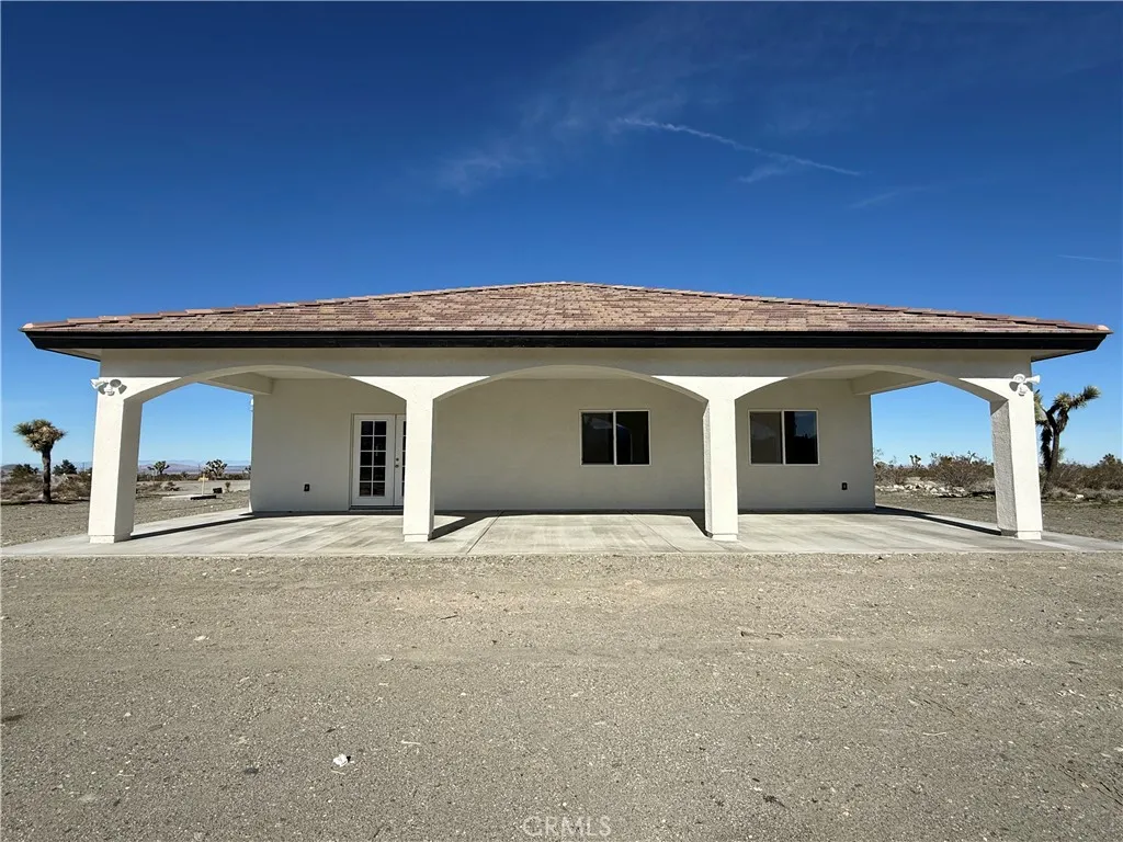 2115 Seville, Pinon Hills, California 92372 home-pic-7