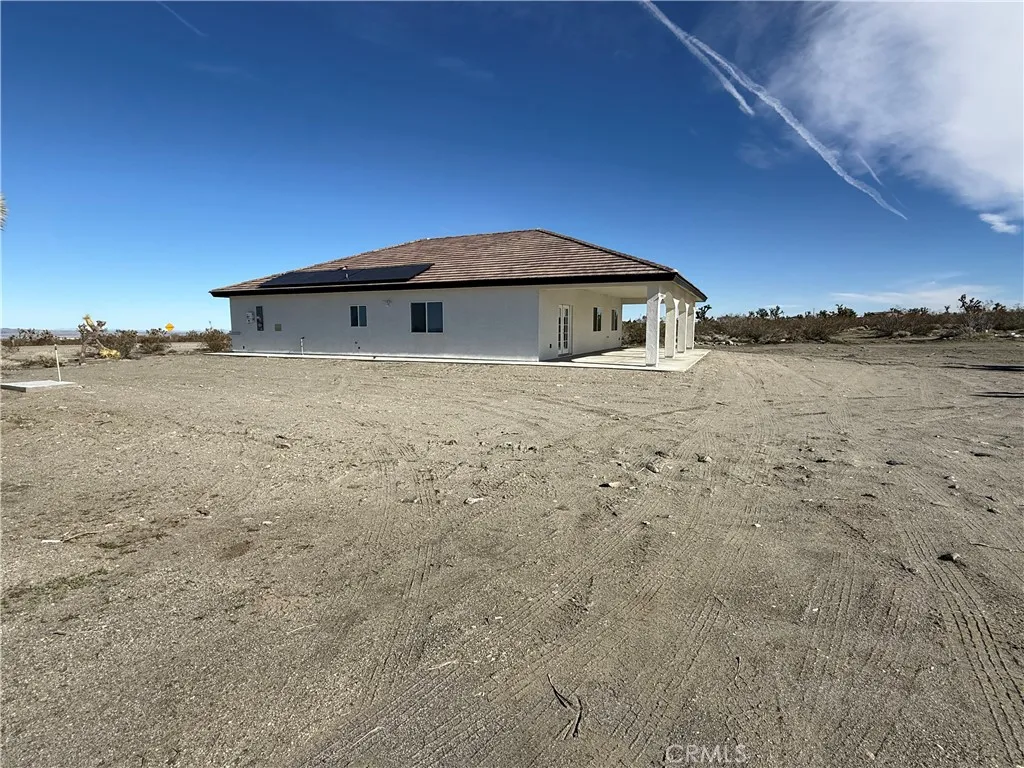 2115 Seville, Pinon Hills, California 92372 home-pic-4