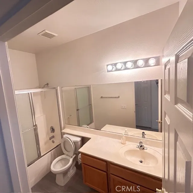 747 Camino De Oro, San Jacinto, California 92583 home-pic-11