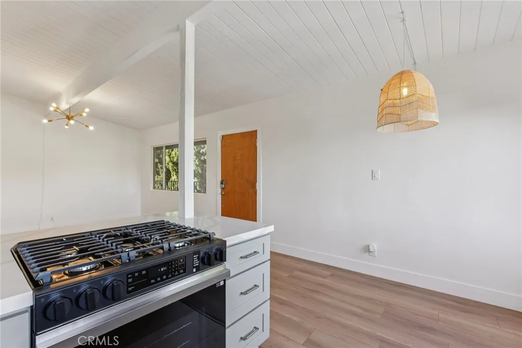 2909 10th, Santa Monica, California 90405 home-pic-12