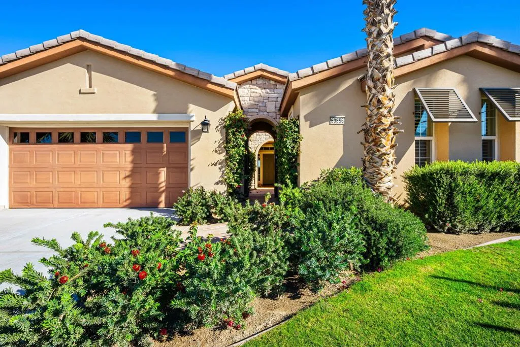 60856 Fire Barrel Drive, La Quinta, California 92253 home-pic-2