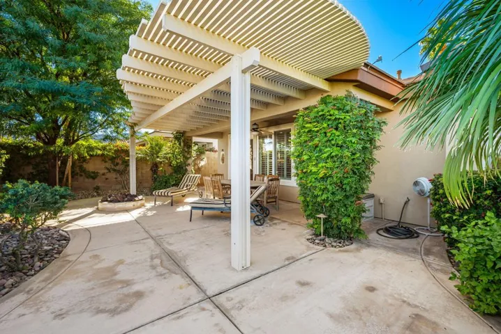 60856 Fire Barrel DR