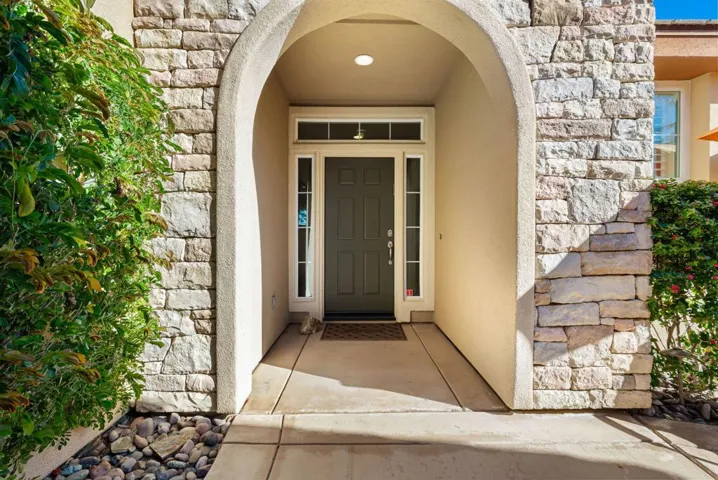 60856 Fire Barrel DR