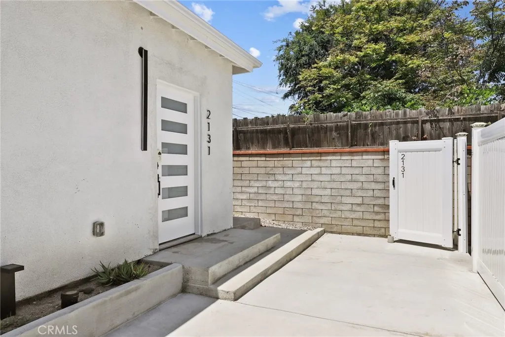 2129 N Pepper Street, Burbank, California 91505 home-pic-40