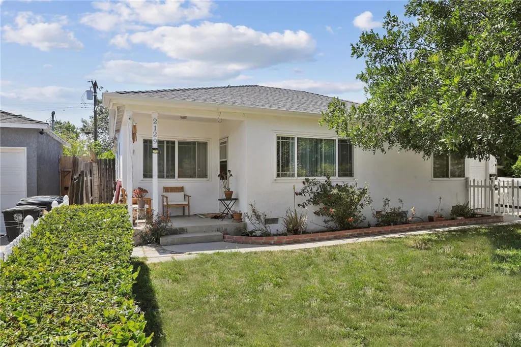 2129 N Pepper Street, Burbank, California 91505 home-pic-5