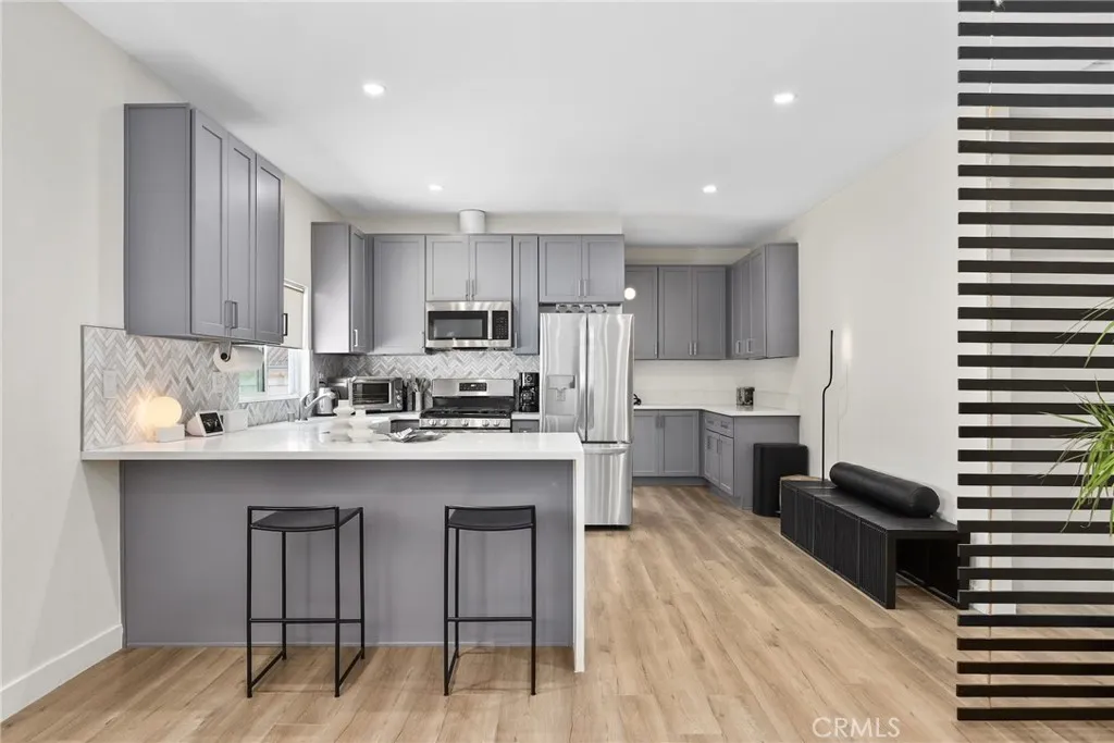 2129 N Pepper Street, Burbank, California 91505 home-pic-28