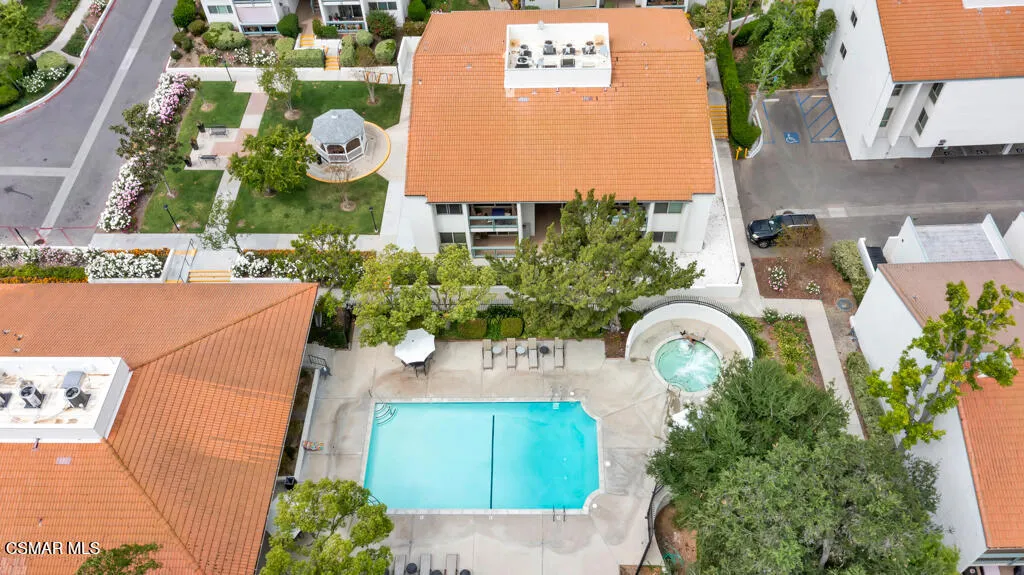4720 Park Granada 212, Calabasas, California 91302 home-pic-26
