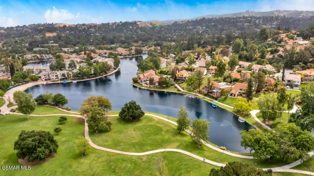 4720 Park Granada 212, Calabasas, California 91302 home-pic-30