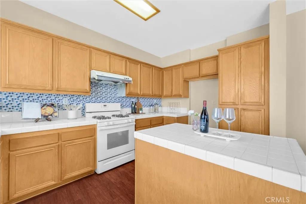 8305 Highridge Place, Rancho Cucamonga, California 91730 home-pic-13