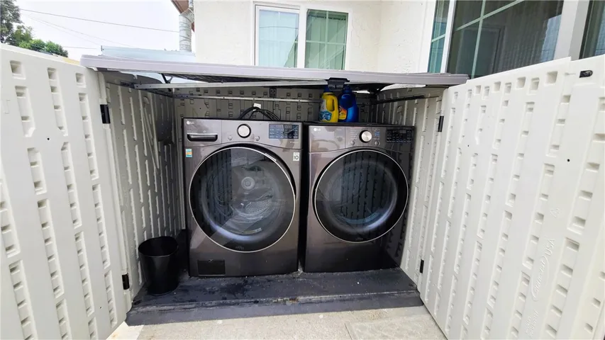 Washer & Dryer