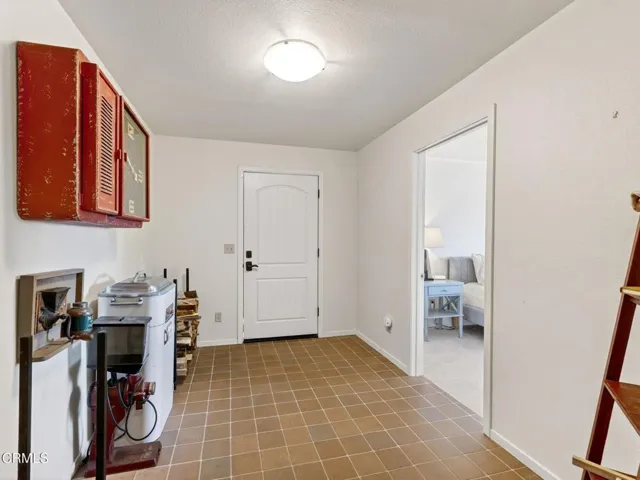 mud room 68-web-or-mls-DSC02961