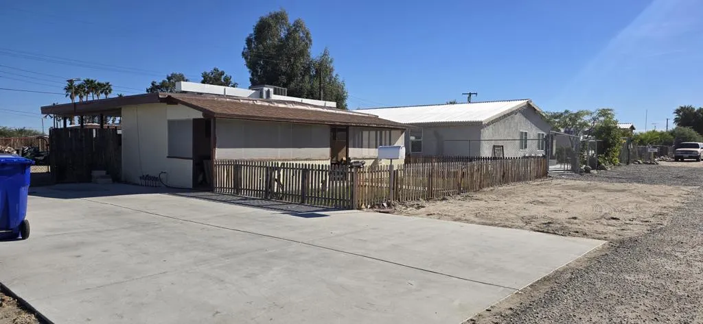 3428 Niland Avenue, Thermal, California 92274 home-pic-1