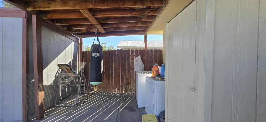 3428 Niland Avenue, Thermal, California 92274 home-pic-25