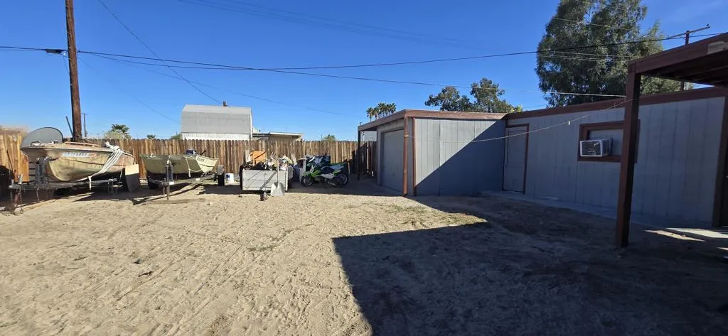 3428 Niland Avenue, Thermal, California 92274 home-pic-29