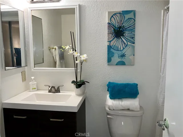 20702 El Toro, Lake Forest, California 92630