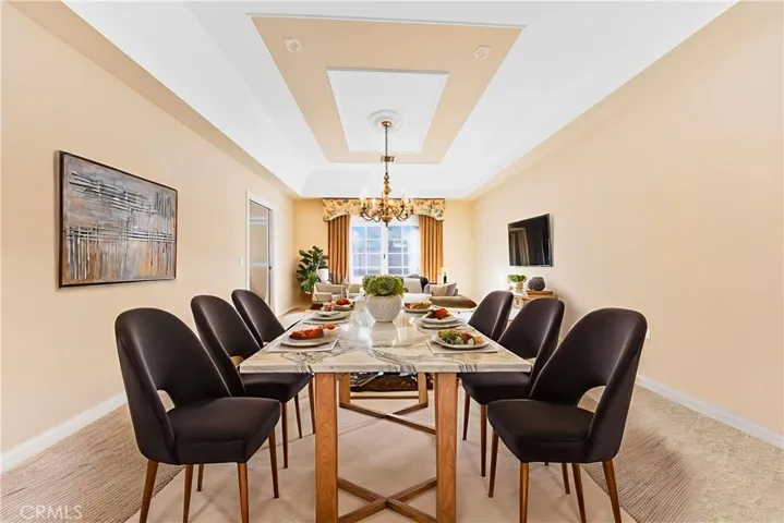 dinning room with virtual staging