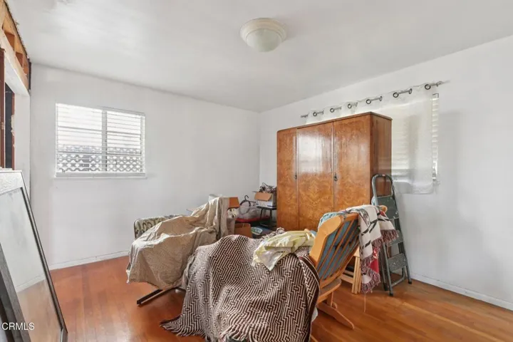 17-web-or-mls-Stanford Ave-S2701-017