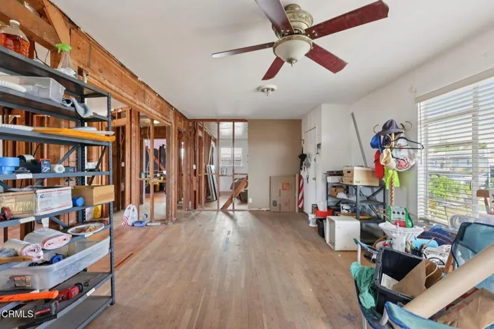 8-web-or-mls-Stanford Ave-S2701-008