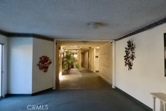 1236 N Columbus 16, Glendale, California 91202 home-pic-2