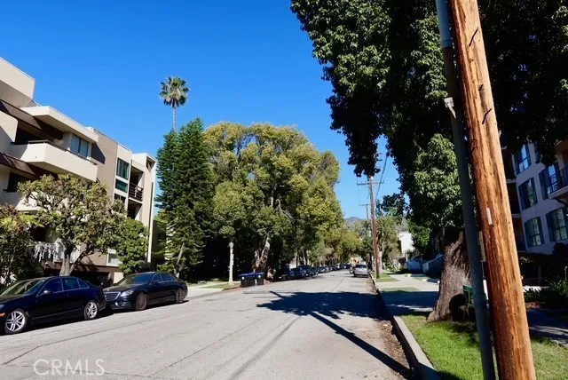 1236 N Columbus 16, Glendale, California 91202 home-pic-20