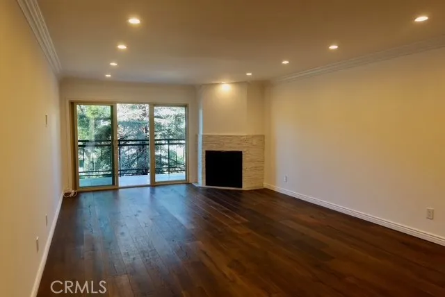 1236 N Columbus 16, Glendale, California 91202 home-pic-4