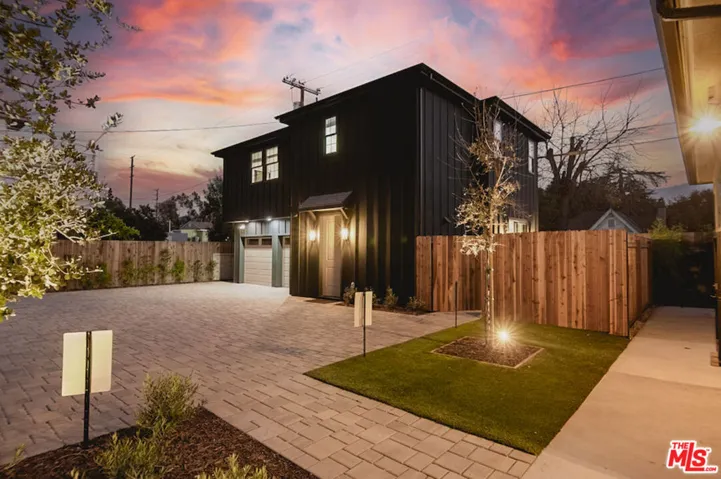 11026 Hortense Street 4, North Hollywood, California 91602