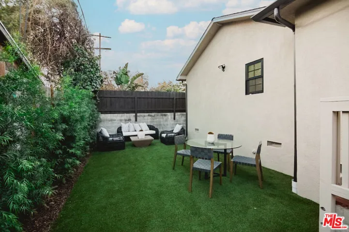 11026 Hortense Street 4, North Hollywood, California 91602