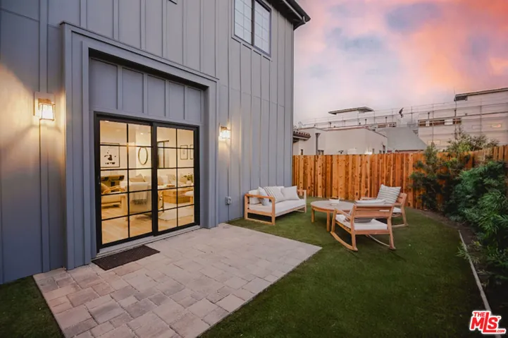 11026 Hortense Street 4, North Hollywood, California 91602