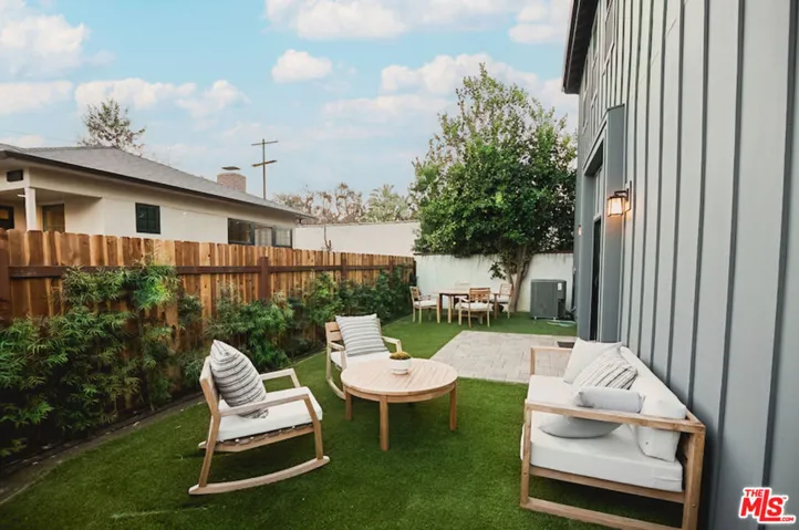 11026 Hortense Street 4, North Hollywood, California 91602