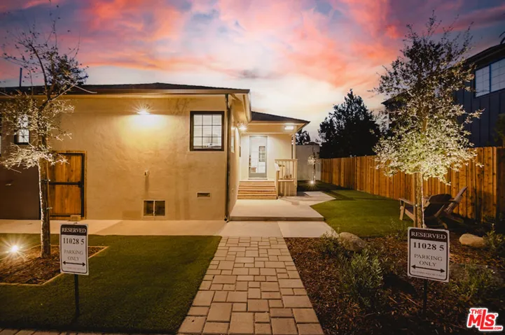 11026 Hortense Street 4, North Hollywood, California 91602