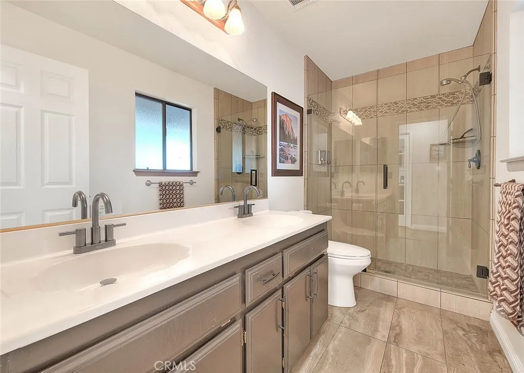 7821 Lyons, Hesperia, California 92345 home-pic-20
