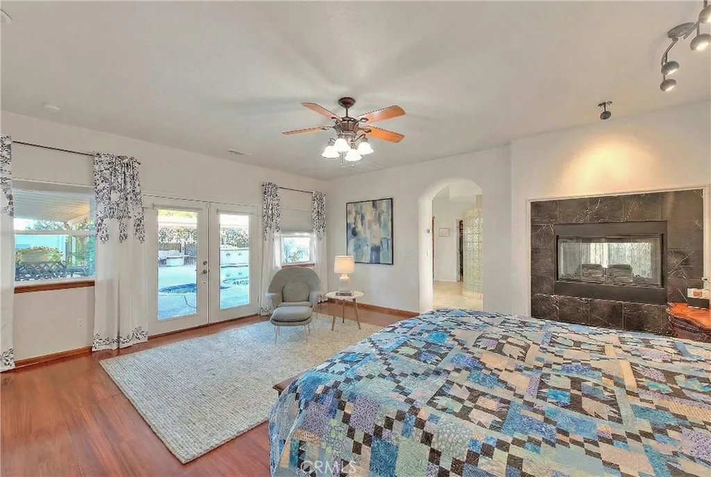 7821 Lyons, Hesperia, California 92345 home-pic-32