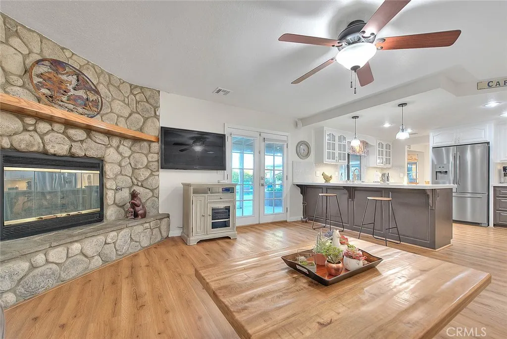 7821 Lyons, Hesperia, California 92345 home-pic-6