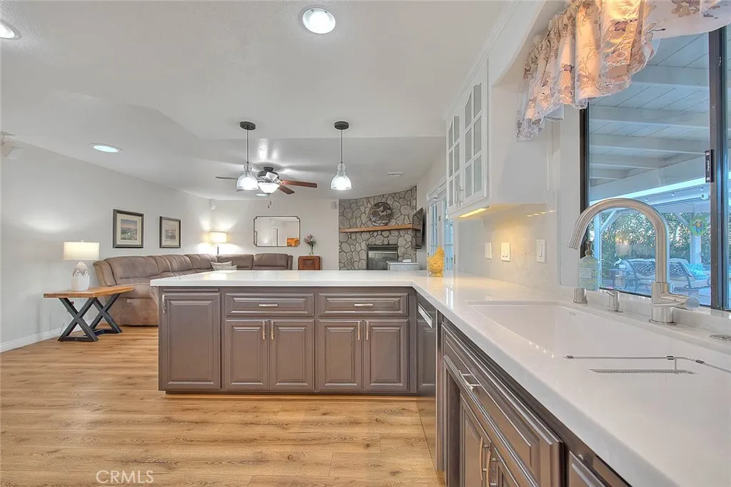 7821 Lyons, Hesperia, California 92345 home-pic-11