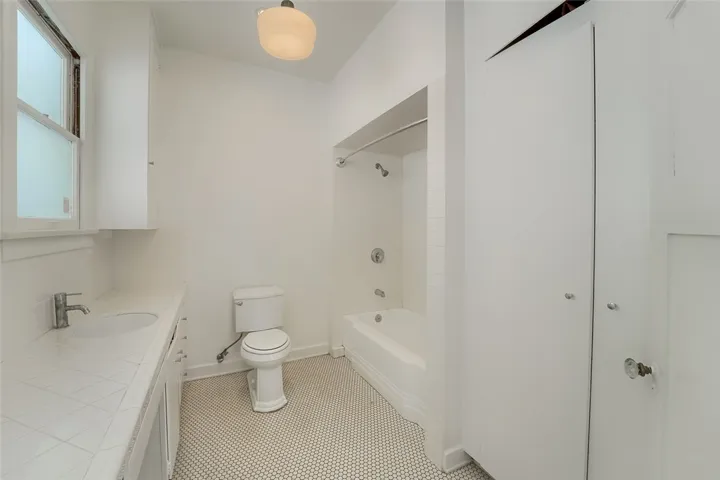 Looking into primary bdrm bathroom