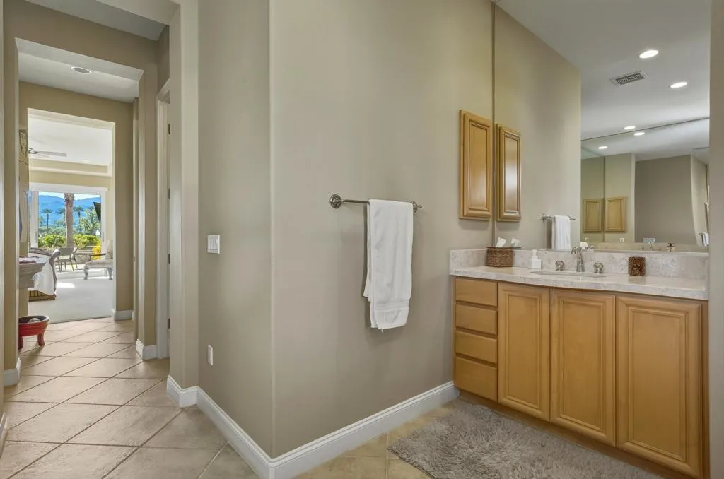 81675 Tiburon Drive, La Quinta, California 92253 home-pic-38