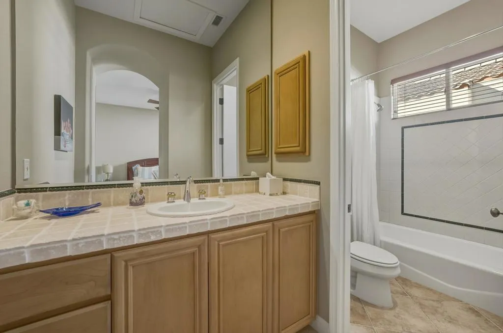 81675 Tiburon Drive, La Quinta, California 92253 home-pic-45
