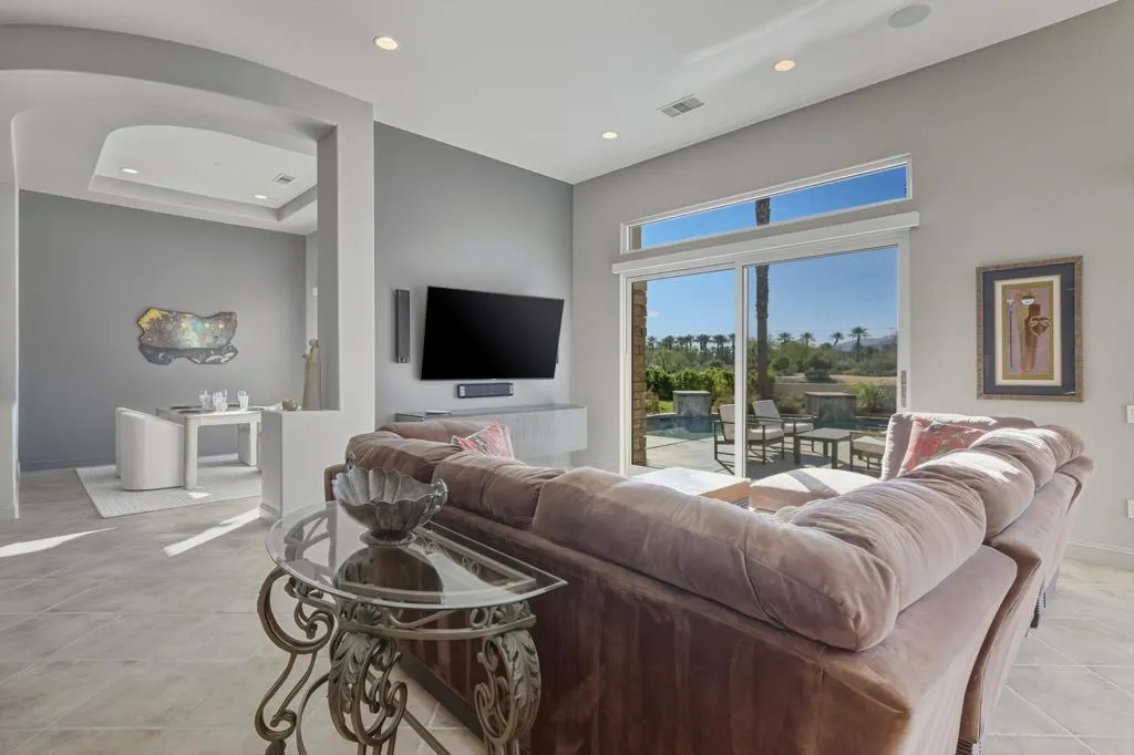 81675 Tiburon Drive, La Quinta, California 92253 home-pic-25