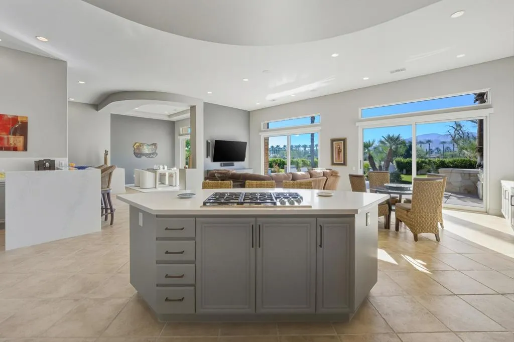 81675 Tiburon Drive, La Quinta, California 92253 home-pic-31