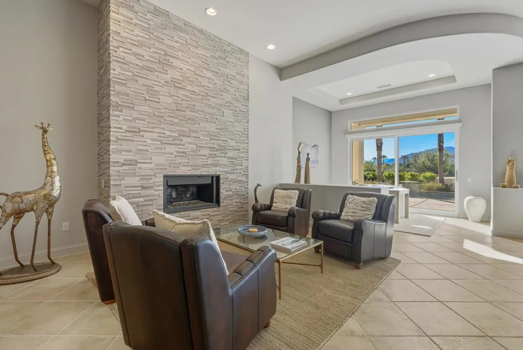 81675 Tiburon Drive, La Quinta, California 92253 home-pic-19