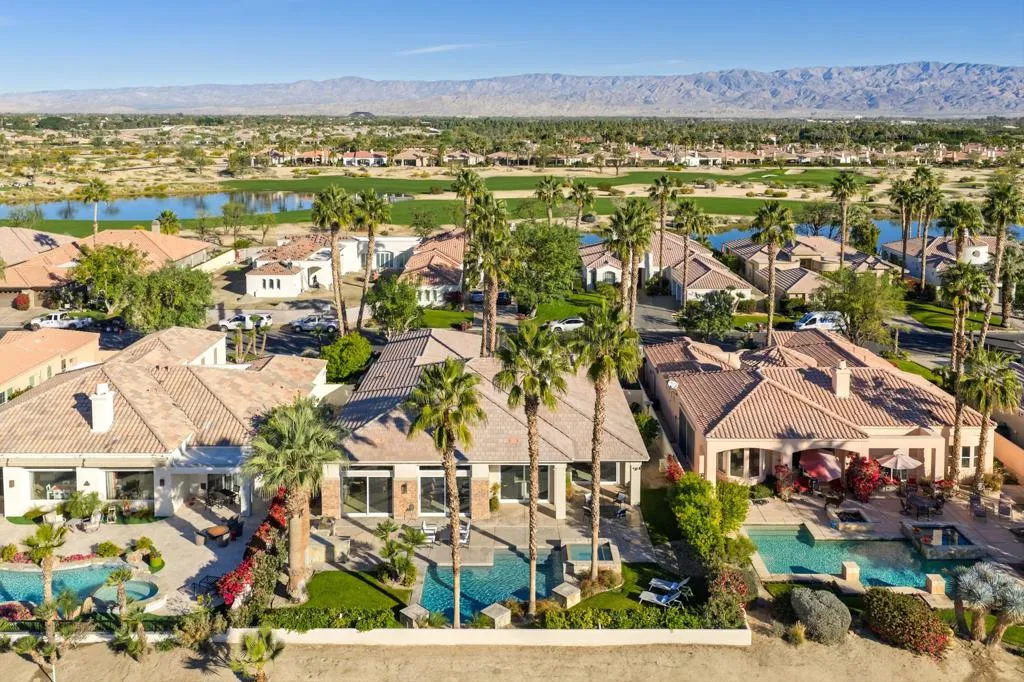 81675 Tiburon Drive, La Quinta, California 92253 home-pic-4