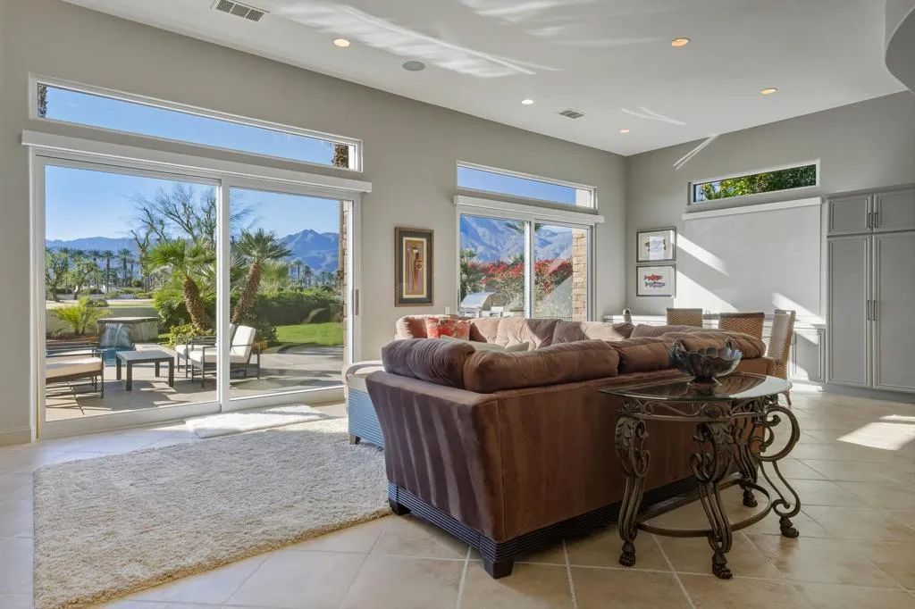 81675 Tiburon Drive, La Quinta, California 92253 home-pic-24